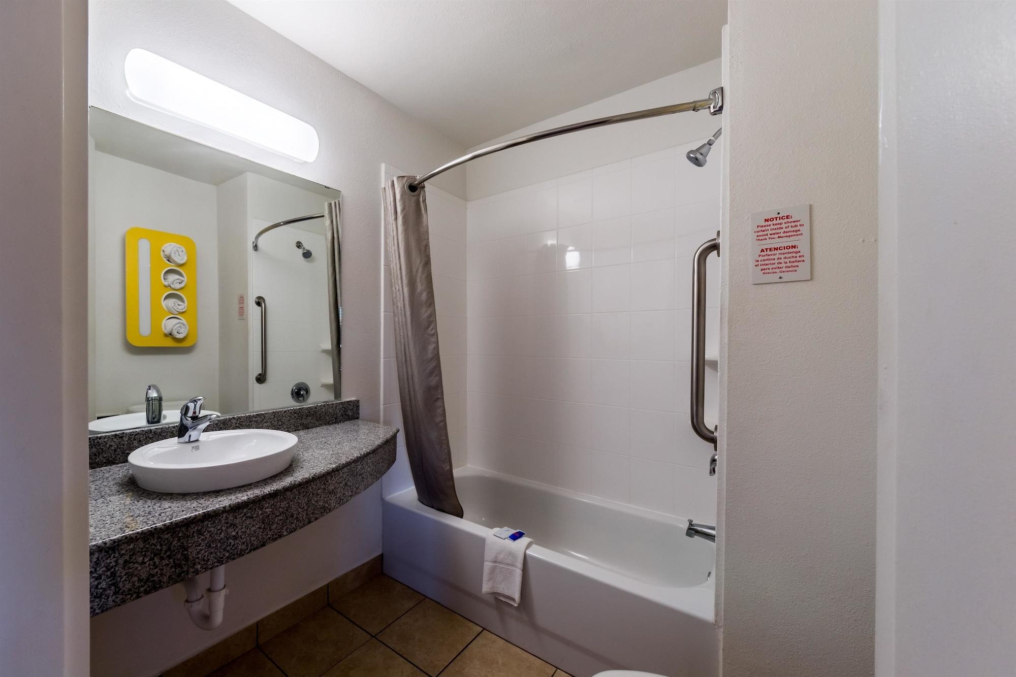 Motel 6-Eagle Pass, Tx - Lakeside Exterior foto